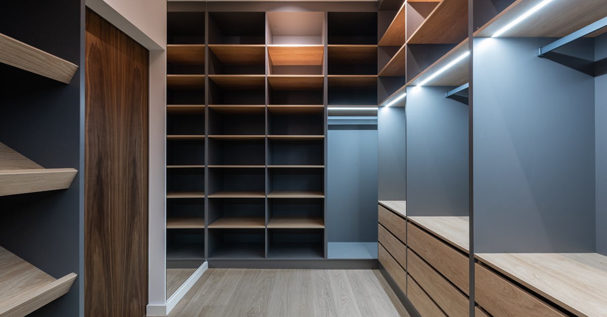 Review of Space-Saving Solutions in Custom Wardrobes